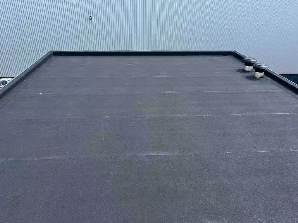 Voorbeeld van een gerealiseerd plat dak in Breda