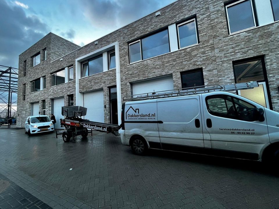 Dakkersland helpt bij een daklekkage in Breda